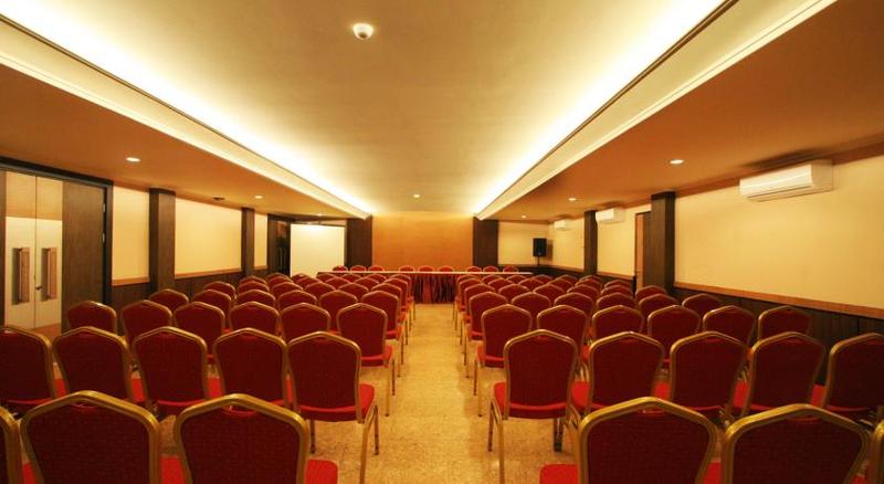 فندق Dafam Cilacap