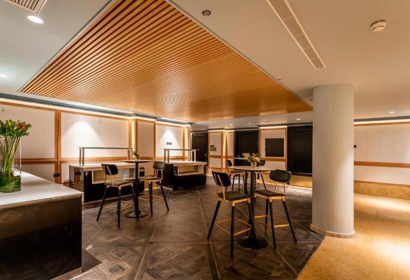 בית מלון כפרי Daniel Herzliya