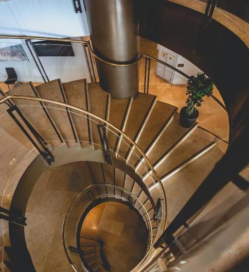 בית מלון כפרי Daniel Herzliya