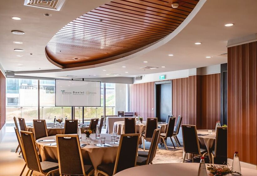 בית מלון כפרי Daniel Herzliya