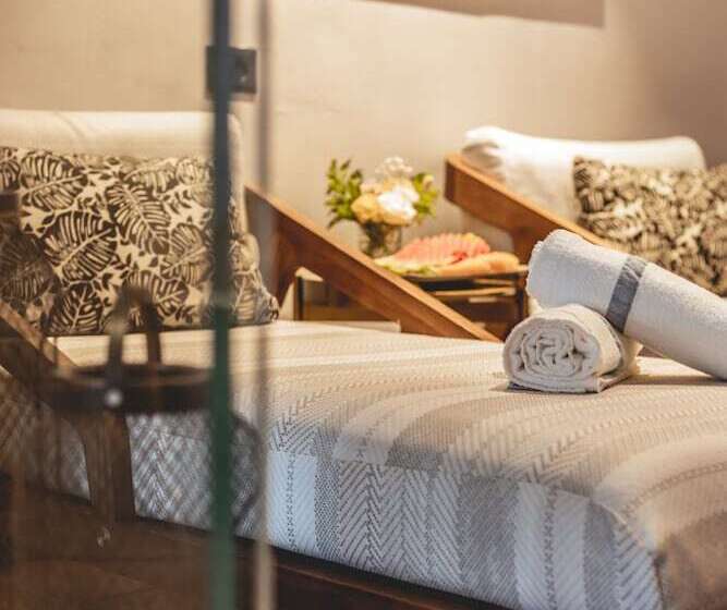 בית מלון כפרי Daniel Herzliya