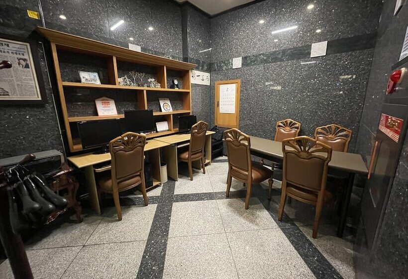 Danyang Tourist Hotel Edelweiss