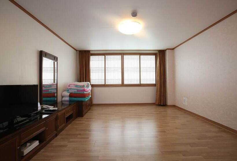 Danyang Tourist Hotel Edelweiss