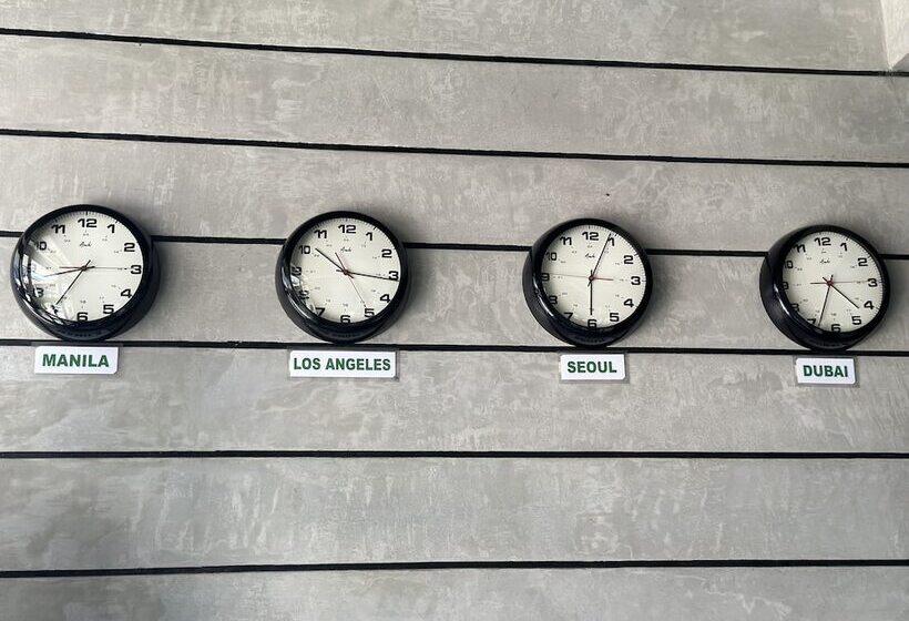 Dg Budget Hotel Salem