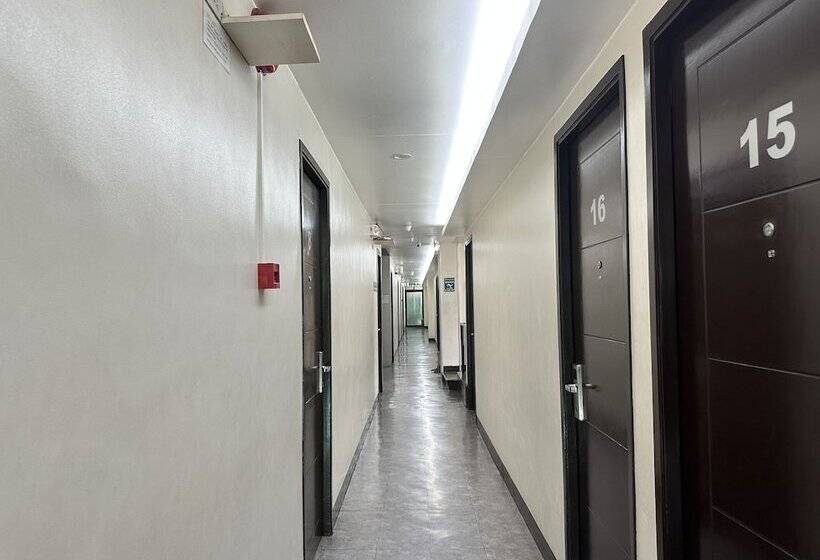 Dg Budget Hotel Salem