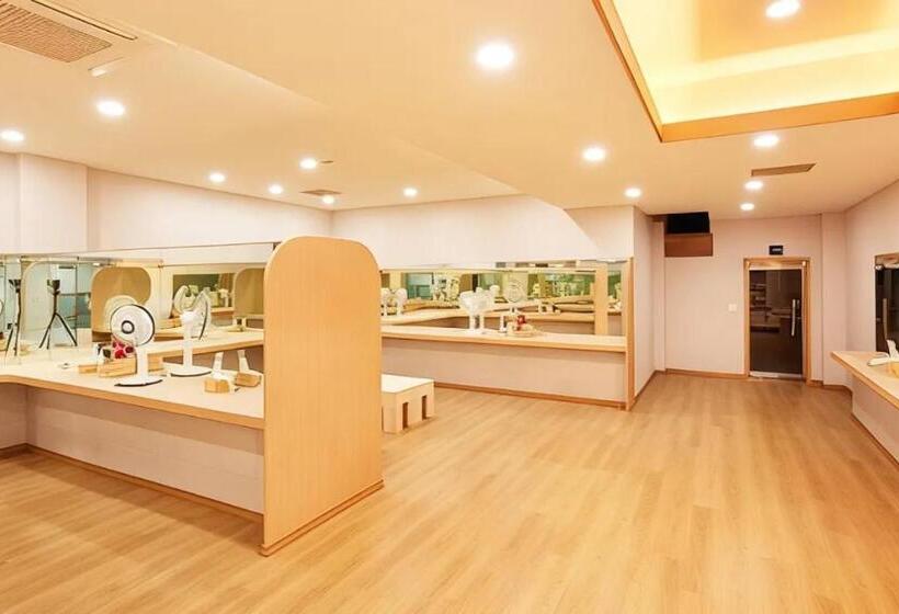 هتل Dongbusan Oncheon