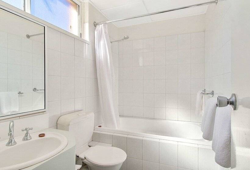 בית מלון כפרי Econo Lodge Griffith Motor Inn