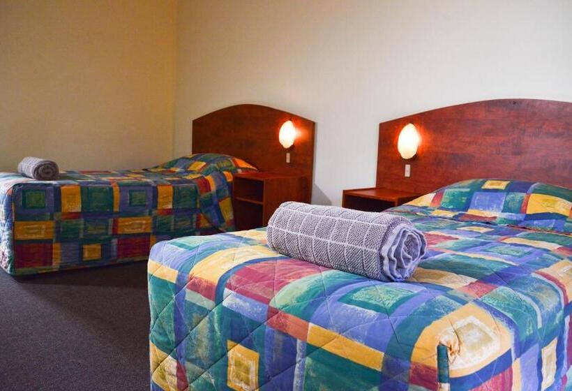 فندق Erldunda Desert Oaks Resort