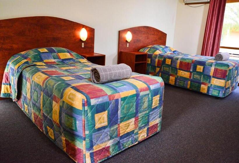 فندق Erldunda Desert Oaks Resort