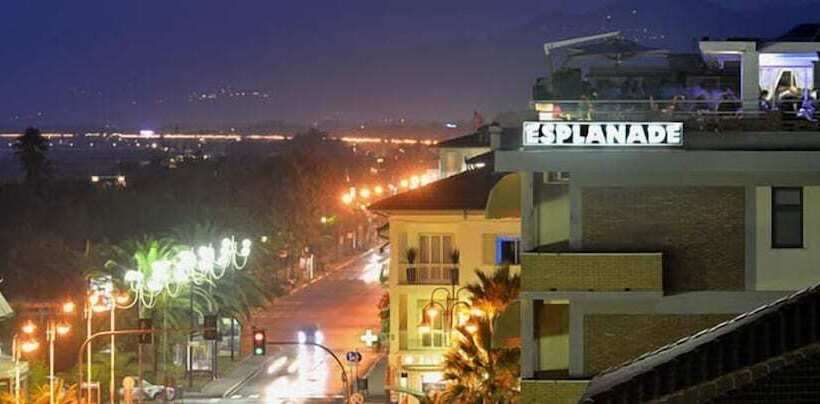 בית מלון כפרי Esplanade