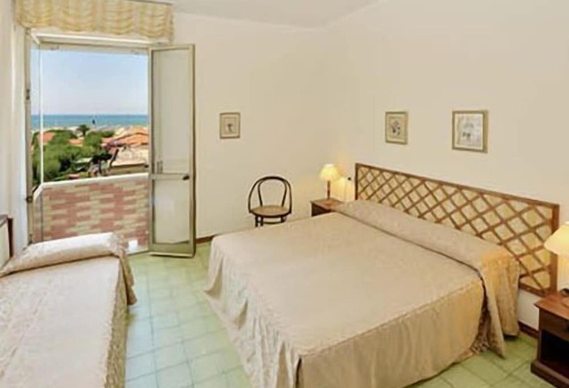 בית מלון כפרי Esplanade