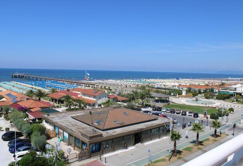 בית מלון כפרי Esplanade