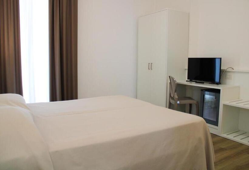 בית מלון כפרי Esplanade