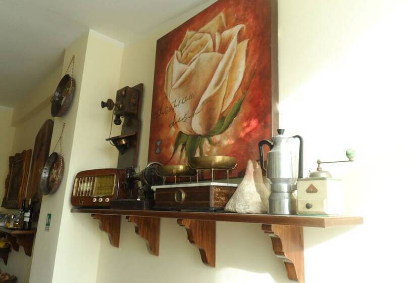 فندق Fiumefreddo