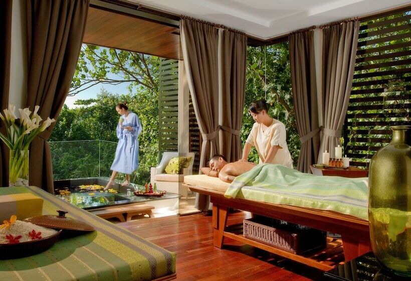 בית מלון כפרי Gaya Island Resort