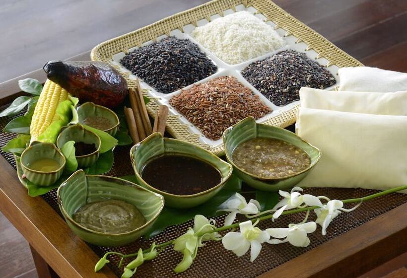 בית מלון כפרי Gaya Island Resort