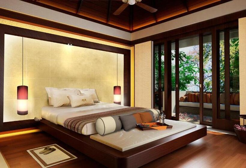 בית מלון כפרי Gaya Island Resort