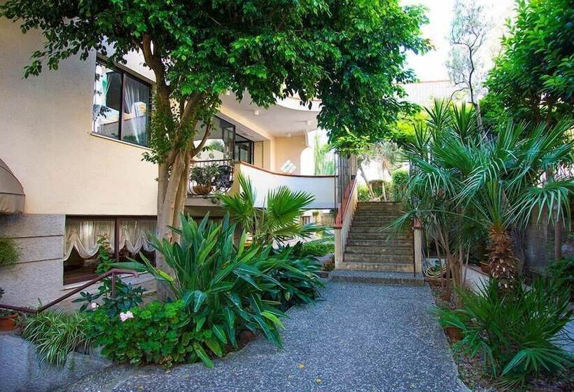 Отель Gli Ulivi