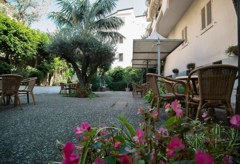 Отель Gli Ulivi