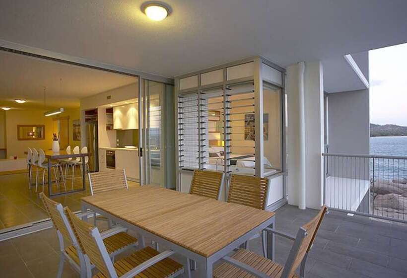 בית מלון כפרי Grand Mercure Apartments Magnetic Island