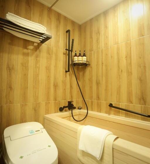 בית מלון כפרי Gumi Century