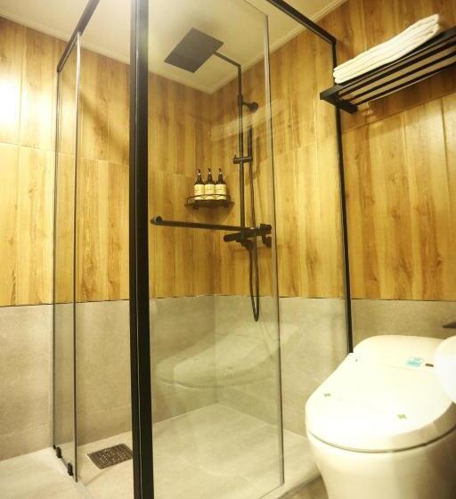 בית מלון כפרי Gumi Century