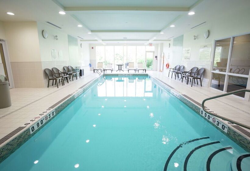 فندق Hampton Inn Elliot Lake