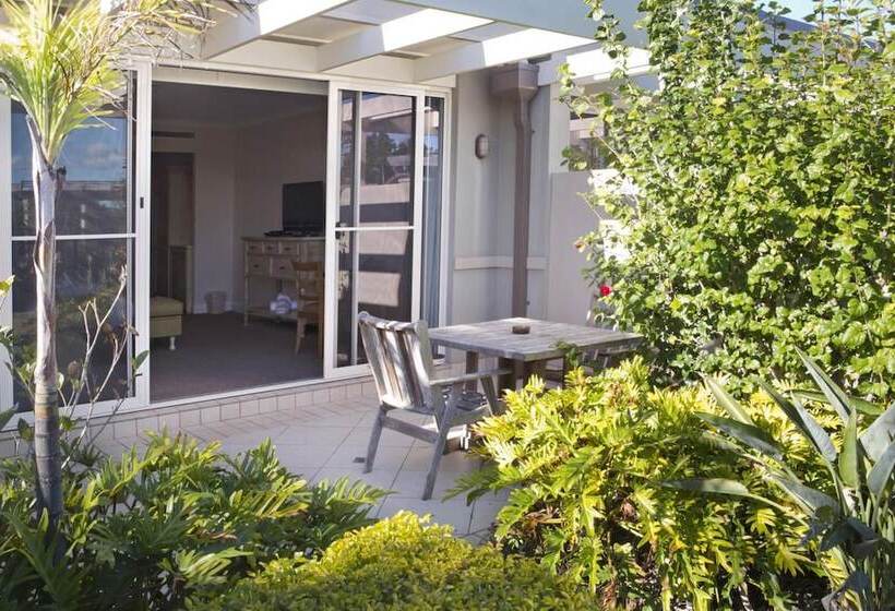 בית מלון כפרי Harrington River Lodge