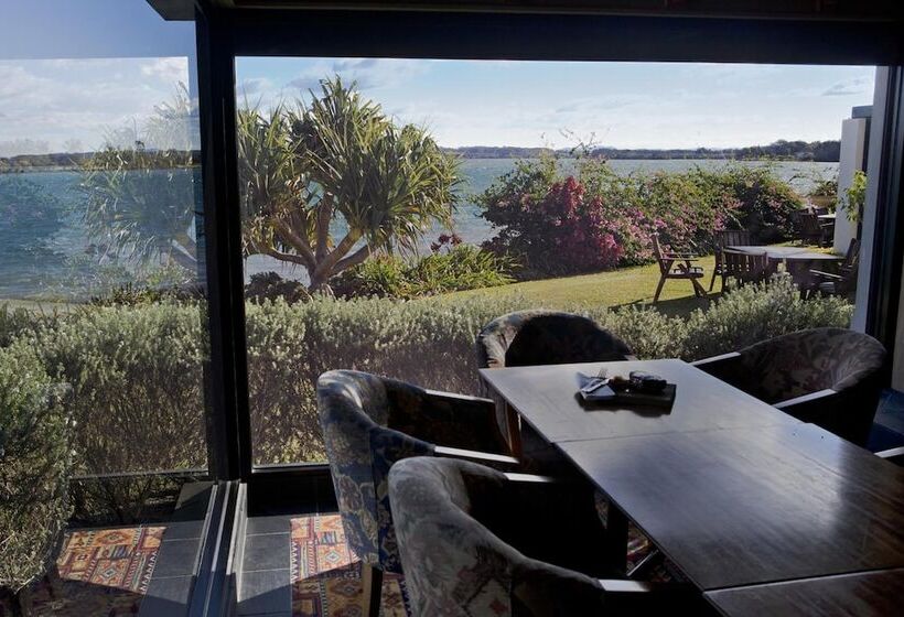 בית מלון כפרי Harrington River Lodge