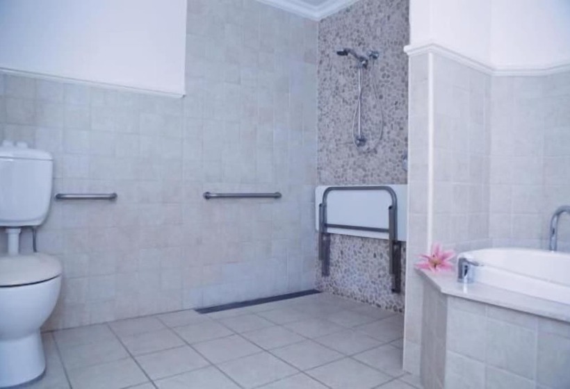 בית מלון כפרי Harrington River Lodge