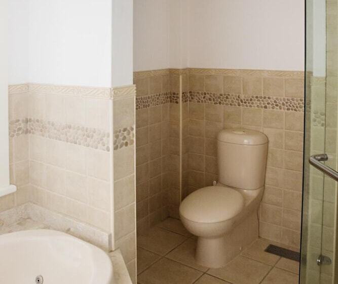 בית מלון כפרי Harrington River Lodge