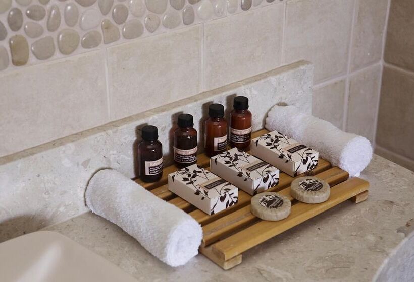 בית מלון כפרי Harrington River Lodge