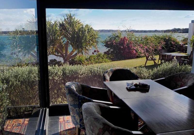 בית מלון כפרי Harrington River Lodge