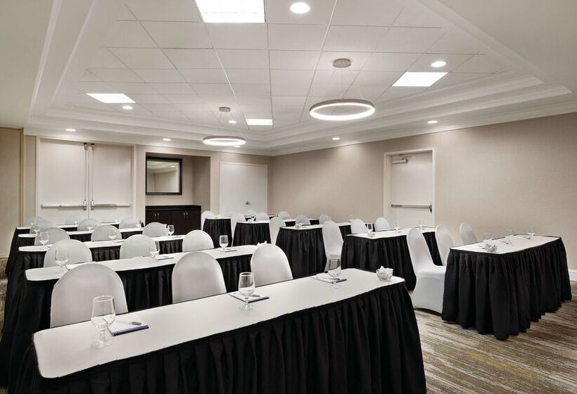 هتل Hilton Garden Inn Oxford/anniston