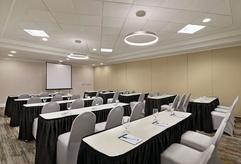 هتل Hilton Garden Inn Oxford/anniston