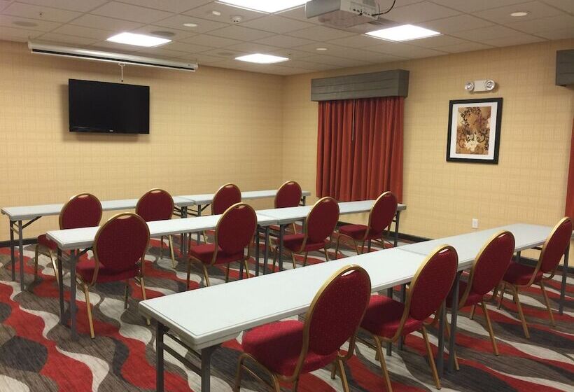 호텔 Holiday Inn Express And Suites   Bradford, An Ihg