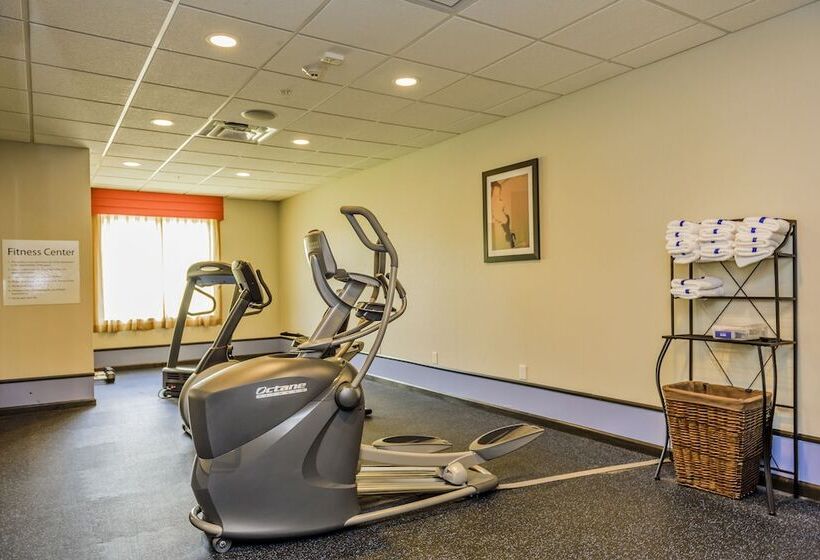 호텔 Holiday Inn Express And Suites   Bradford, An Ihg