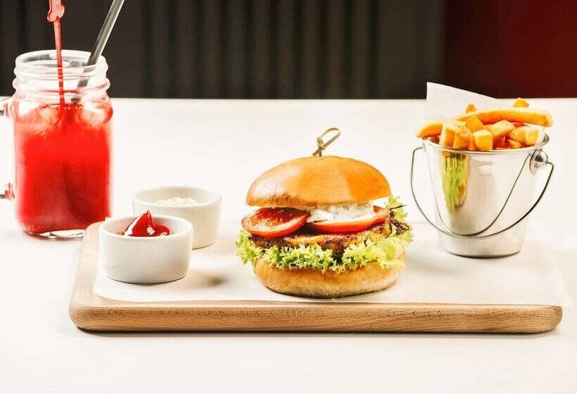 Отель Ibis Krakow Stare Miasto