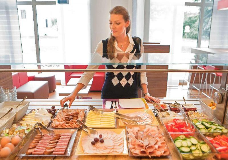 Отель Ibis Krakow Stare Miasto