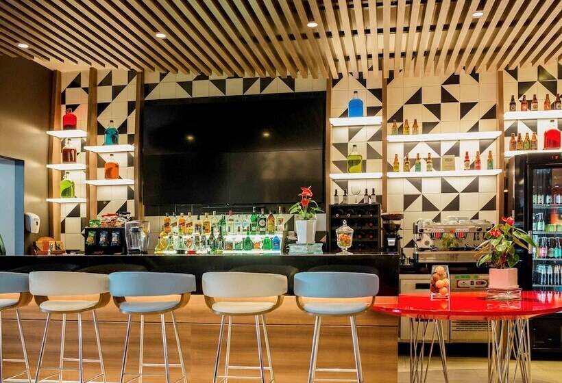 Отель Ibis Lima Larco Miraflores