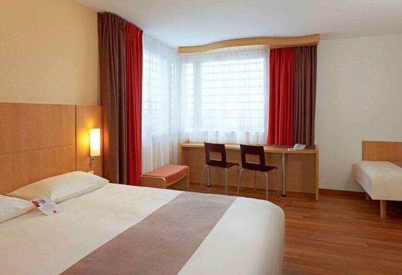 호텔 Ibis Warszawa Reduta