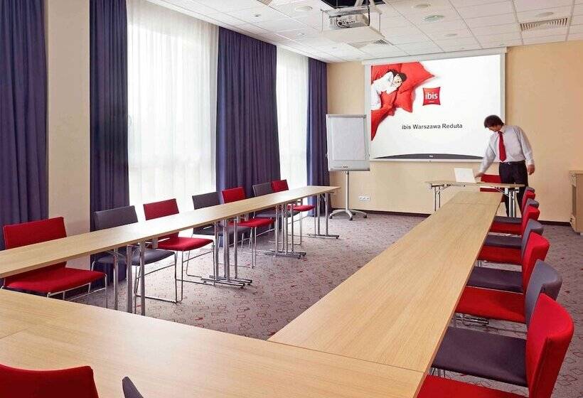 호텔 Ibis Warszawa Reduta