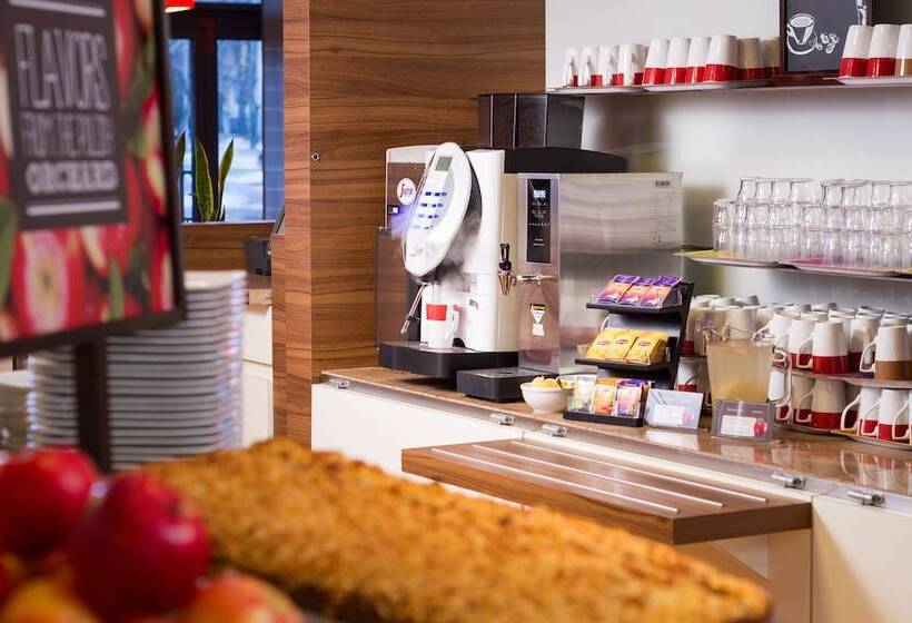 호텔 Ibis Warszawa Reduta