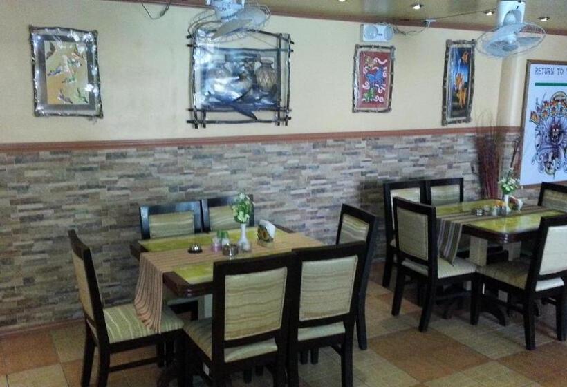 Kokomos Hotel And Restaurant