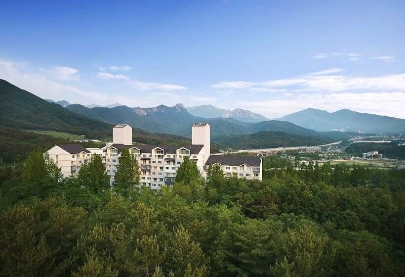 فندق Kumho Seorak Resort