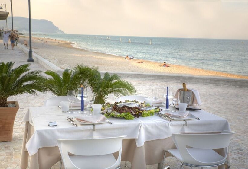 Life Hotel Seaview & Spa