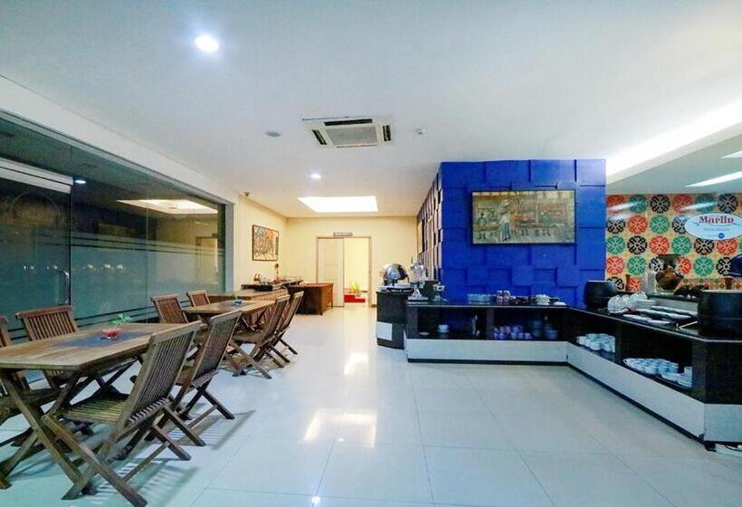 酒店 Marlin Pekalongan