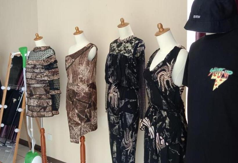 酒店 Marlin Pekalongan