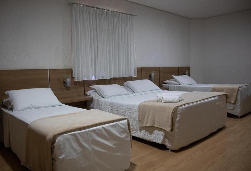 בית מלון כפרי Maximus Business