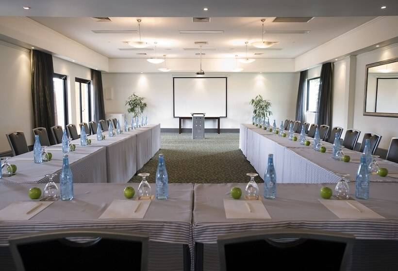 בית מלון כפרי Mercure Gerringong Resort